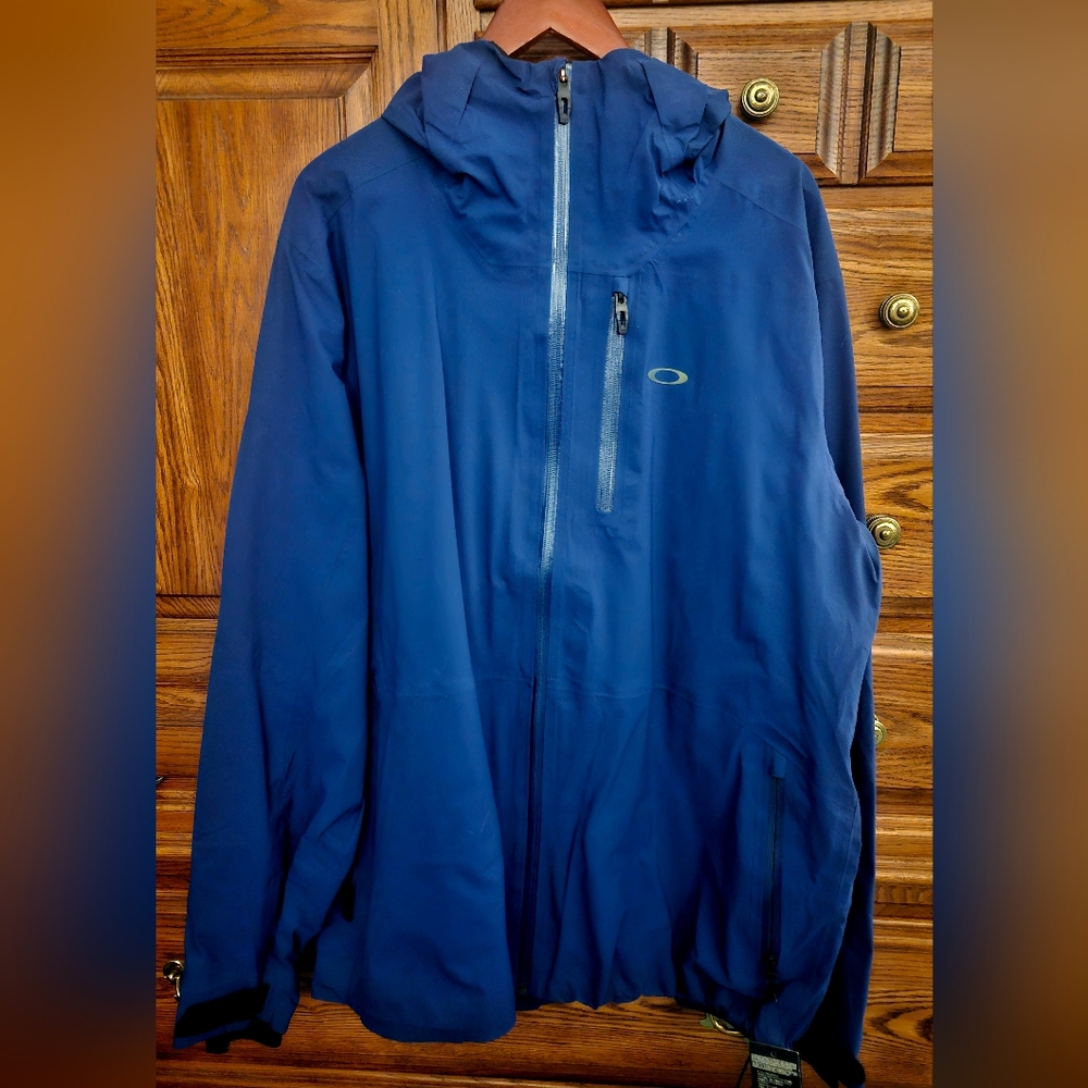 Oakley Snowboard Jacket